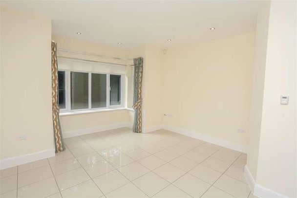 Middleton Road, Streetly, Sutton Coldfield, B74 - Photo 1