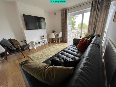 5 bedroom terraced house to rent - Photo 2