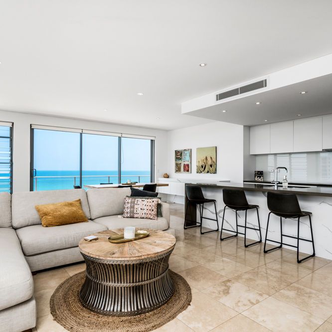 RAINBOW BAY APARTMENT - Photo 1