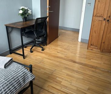 3 Bed Flat, Block A, M4 - Photo 4
