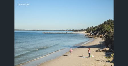 Ground Floor Apartment in the Heart of Brighton-Le-Sands - Photo 4