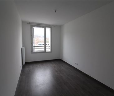 Location Appartement 3 pièces 68m² - Photo 2