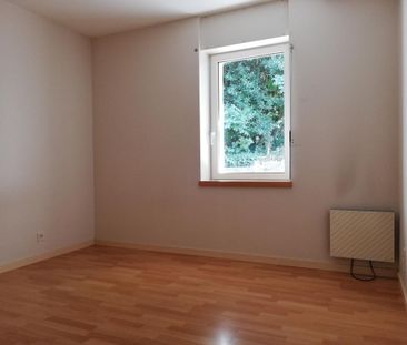 Location Appartement 3 pièces 57m² AIRE SUR L ADOUR 40800 - Photo 4