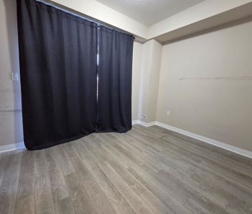 For Lease - 100 Laguna Village Crescent, Hamilton, Ontario - Photo 1
