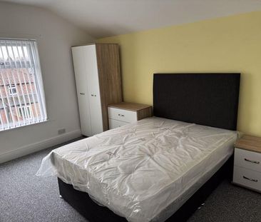 1 bedroom house of multiple occupation to rent - Photo 1