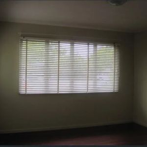 Fantastic Home, 736m² Block - Photo 2