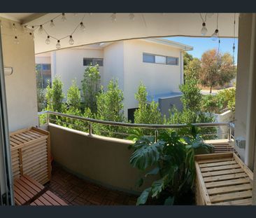 Modern, Fully Furnished and Equipped 2-Bed Apartment in Fremantle –... - Photo 5