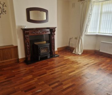 Oakfield Crescent - Photo 4