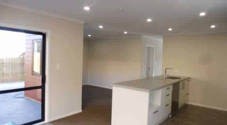 Four Bedroom Home - Photo 5