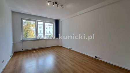 Warszawa, Śródmieście, Nowogrodzka - Photo 3