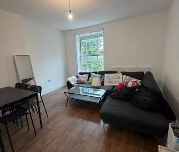 5 bedroom flat share to rent - Photo 2