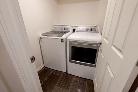 For Lease - 196 Old Colony Road Unit# Unit A, Kanata, Ontario - Photo 3