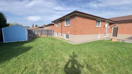 For Lease - 148 Derrydown Road Unit# #Main, Toronto, Ontario - Photo 2