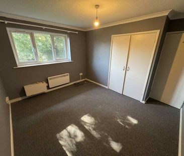 2 bedroom maisonette to rent - Photo 2