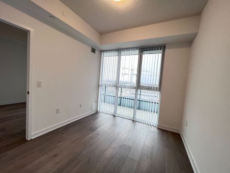 For Lease - 10 Honeycrisp Crescent Unit# 610, Vaughan, Ontario - Photo 3