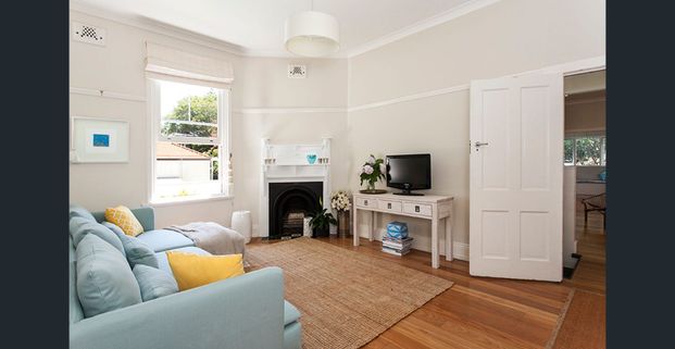 Fully Furnished 2 bed Sunny large semi in North Randwick - Photo 1