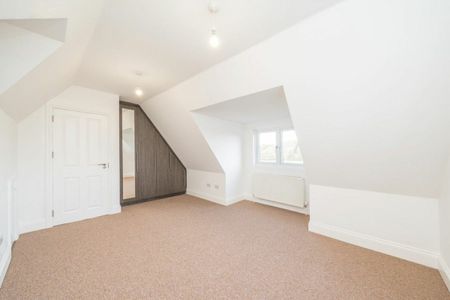 Kavsan Place, Cranford, TW5 - Photo 4