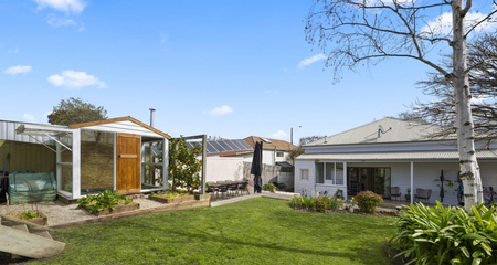 708 Lydiard St N, Soldiers Hill VIC 3350 - House For Rent | Domain - Photo 3