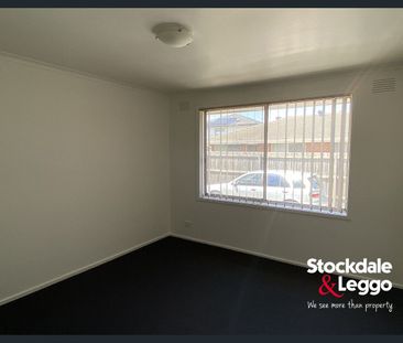 Two Bedroom Unit in Great Location! - Photo 2