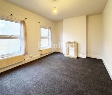 4 bedroom terraced house to rent - Photo 1