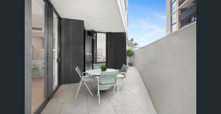 Modern Luxury Living in Castle Hill - Photo 5