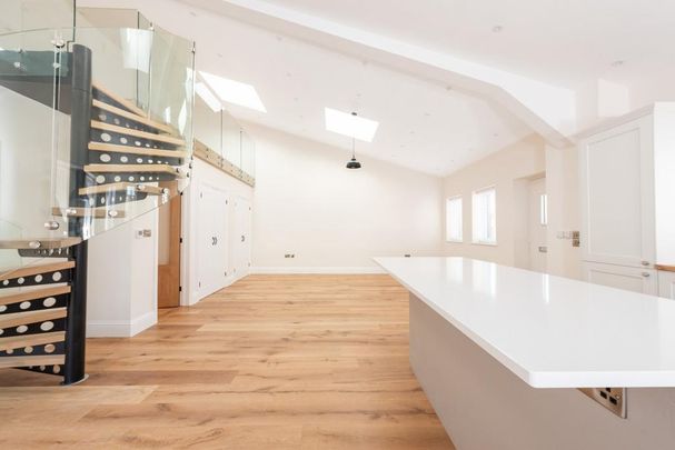 2 bedroom house to rent - Photo 1