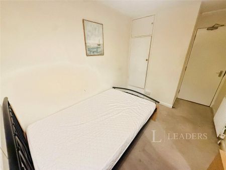 1 bedroom house to rent - Photo 2