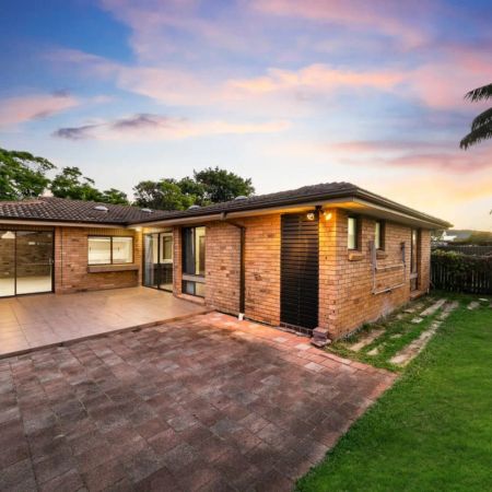 Delightful Family Home - Photo 4