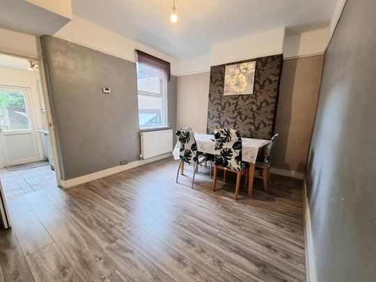 2 bedroom terraced house to rent - Photo 1