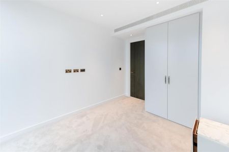 One Thames City, 8 Carnation Way, London, SW8 5FS - Photo 3