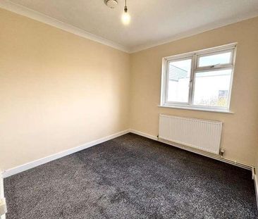 Greywell Road, Havant, PO9 - Photo 2