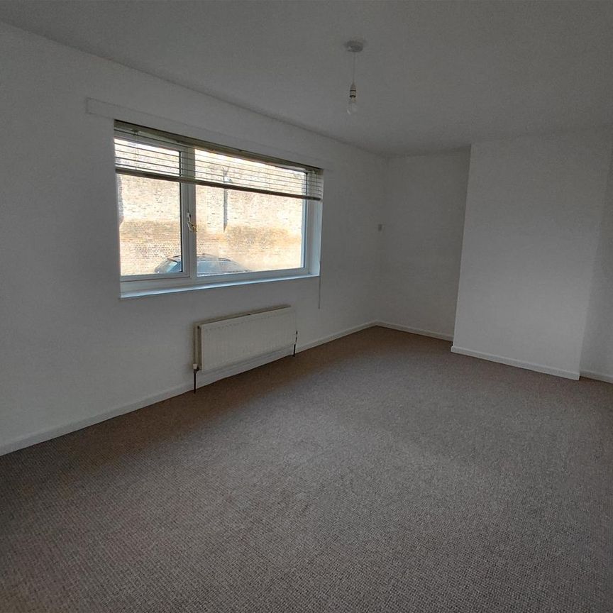 Meadow View, North Square, Dorchester - Photo 1