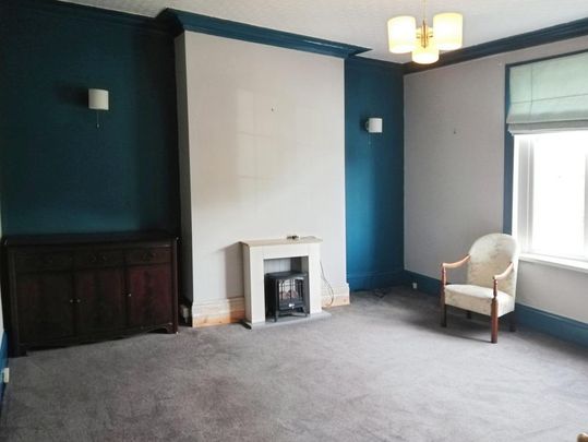 3 bedroom end of terrace house to rent - Photo 1