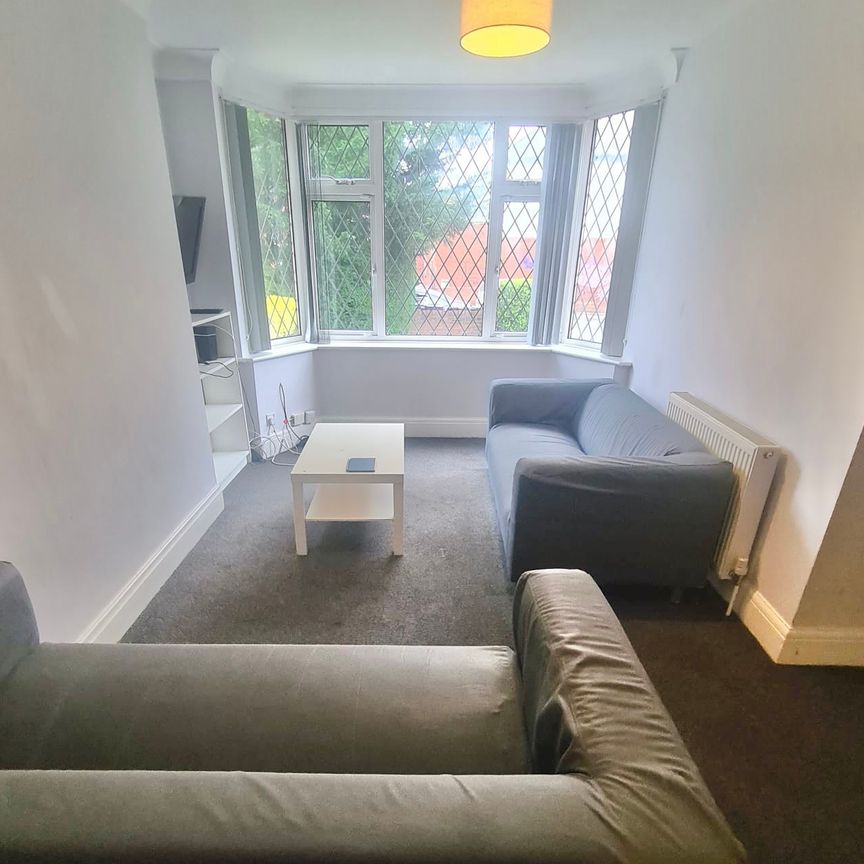 6 Bed - 16 Winston Mount, Headingley, Leeds - LS6 3JY - Student - Photo 1