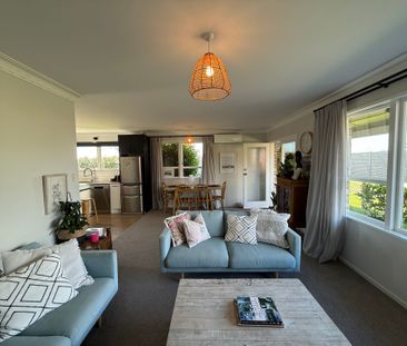 Sunny, Secure, Low-Maintenance Rental in Popular Matua - Photo 3