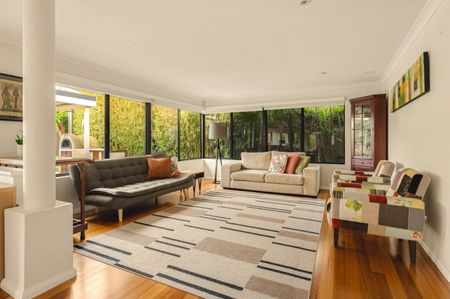Spacious Riverside Family Home with Pool, Entertaining & Expansive Grounds - Photo 4