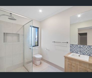 LUXURY, COMFORT AND CONVENIENCE - Photo 6