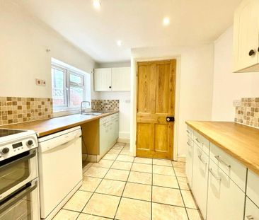 3 bedroom terraced house to rent - Photo 6
