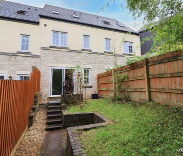 3 bedroom terraced house to rent - Photo 2
