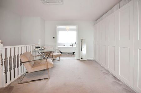 4 bedroom townhouse to rent - Photo 5
