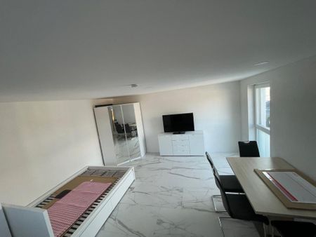 Vollmöblierte 1-Zimmerwohnung mit EBK für Wochenendpendler - Photo 2