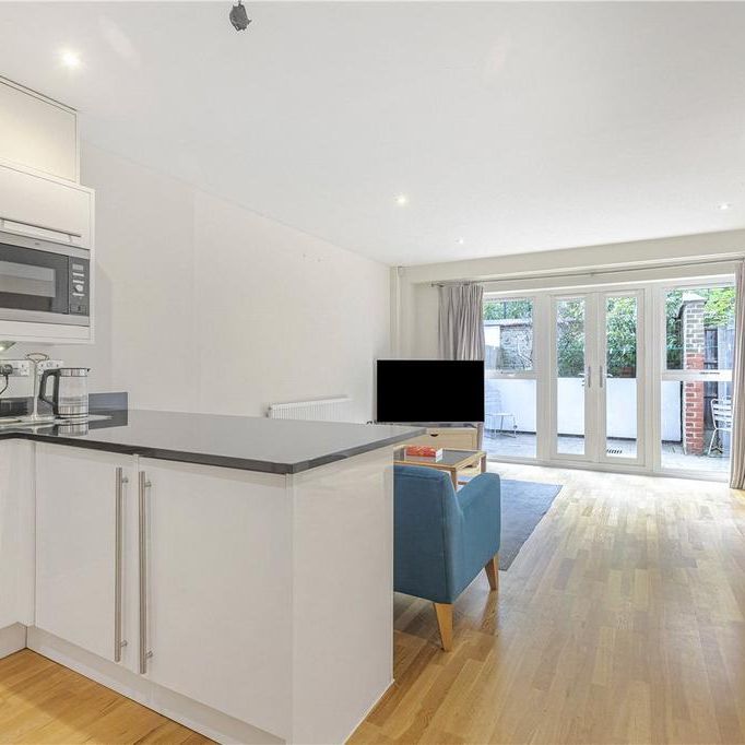 2 bedroom townhouse to rent - Photo 1