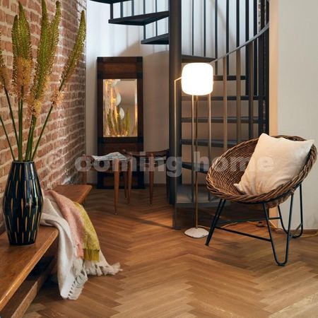 Simply Beautiful - Photo 5