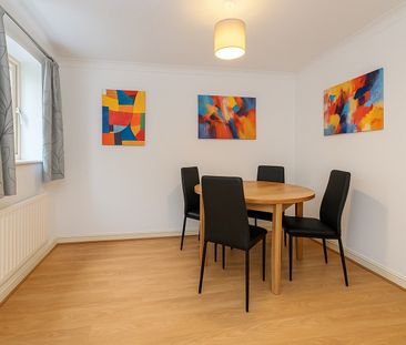 6 Bed Terraced House, Parnell Road, BS16 - Photo 2