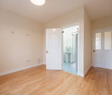 4 bedroom semi-detached house to rent - Photo 4