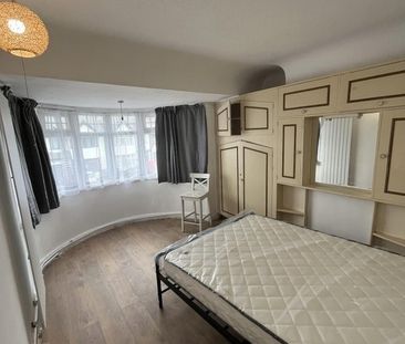 Room in a Shared House, Radcliffe Road, HA3 - Photo 1