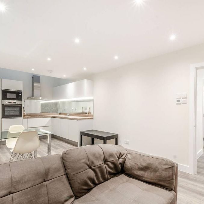 1 bedroom flat to rent - Photo 1