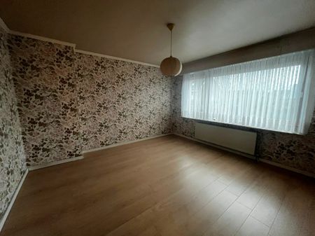 Verzorgde woning met twee slaapkamers, tuintje en garage. - Foto 2