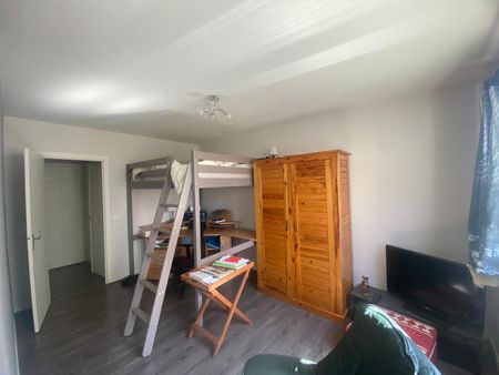 Location Appartement 1 pièce 27m² CLERMONT FERRAND 63000 - Photo 2