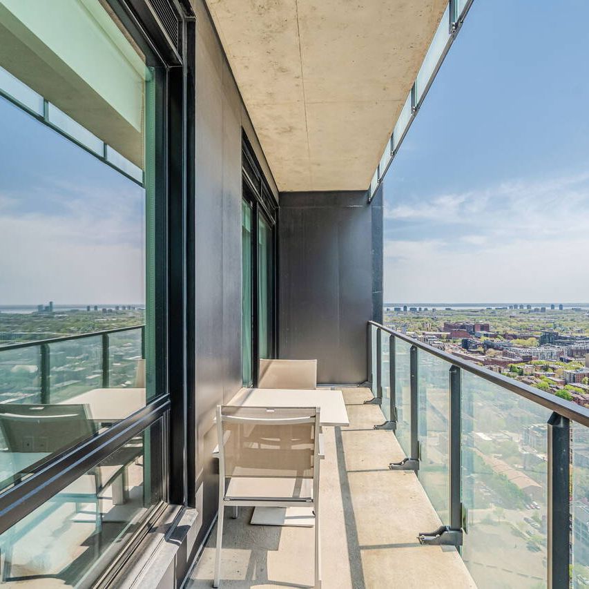 MC129 - Apartment Centre-Ville, Montreal - Photo 1